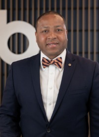 headshot of Damien Dodson